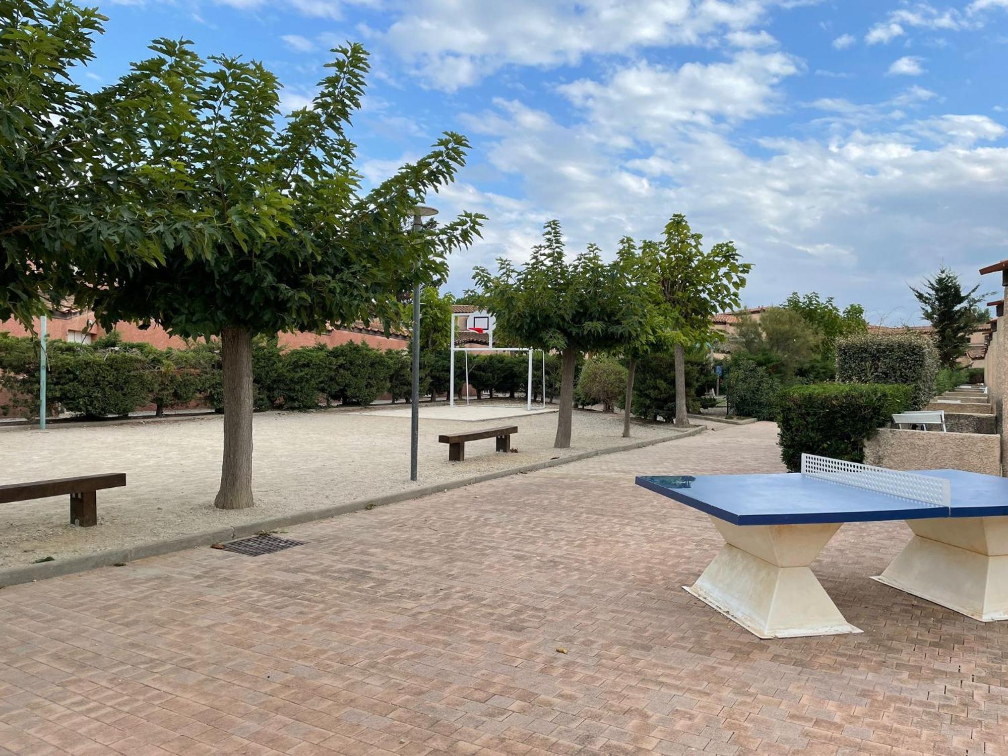 Villa 2 Etoiles Proche Plage Et Commerces Saint-Cyprien  Cameră foto